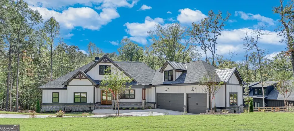 8215 Estates Drive #3), Cumming