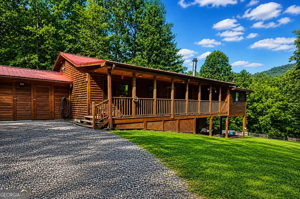 711 Arp Road, Mineral Bluff