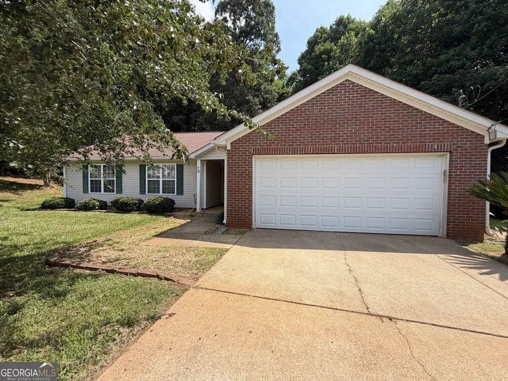 74 Canterbury Drive, Grantville