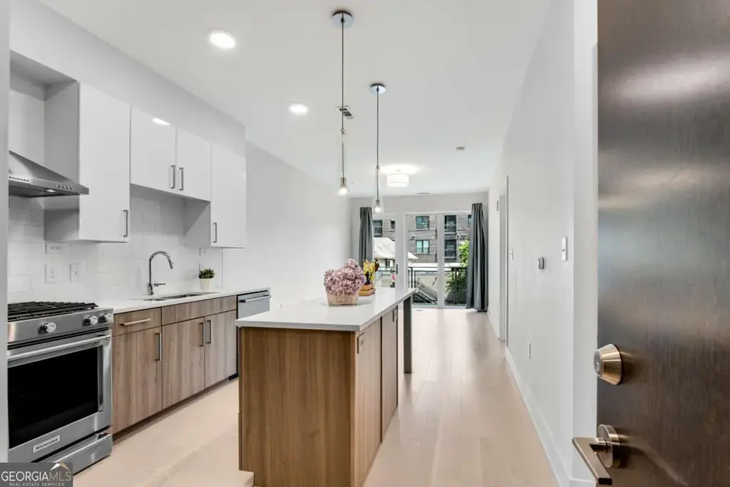 775 Juniper Street Ne 303, Atlanta