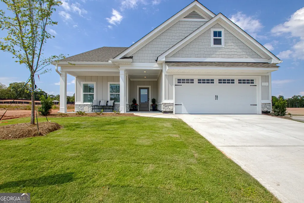 65 Redhaven Drive, Senoia