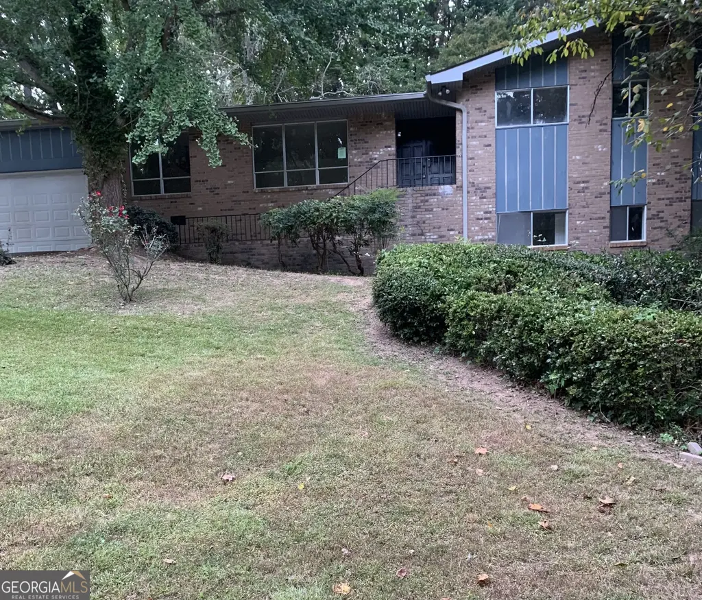 885 Granite Springs Lane, Stone Mountain