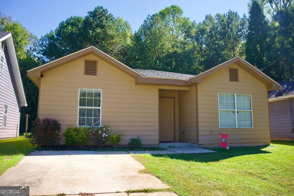 203 Pine Street, Zebulon
