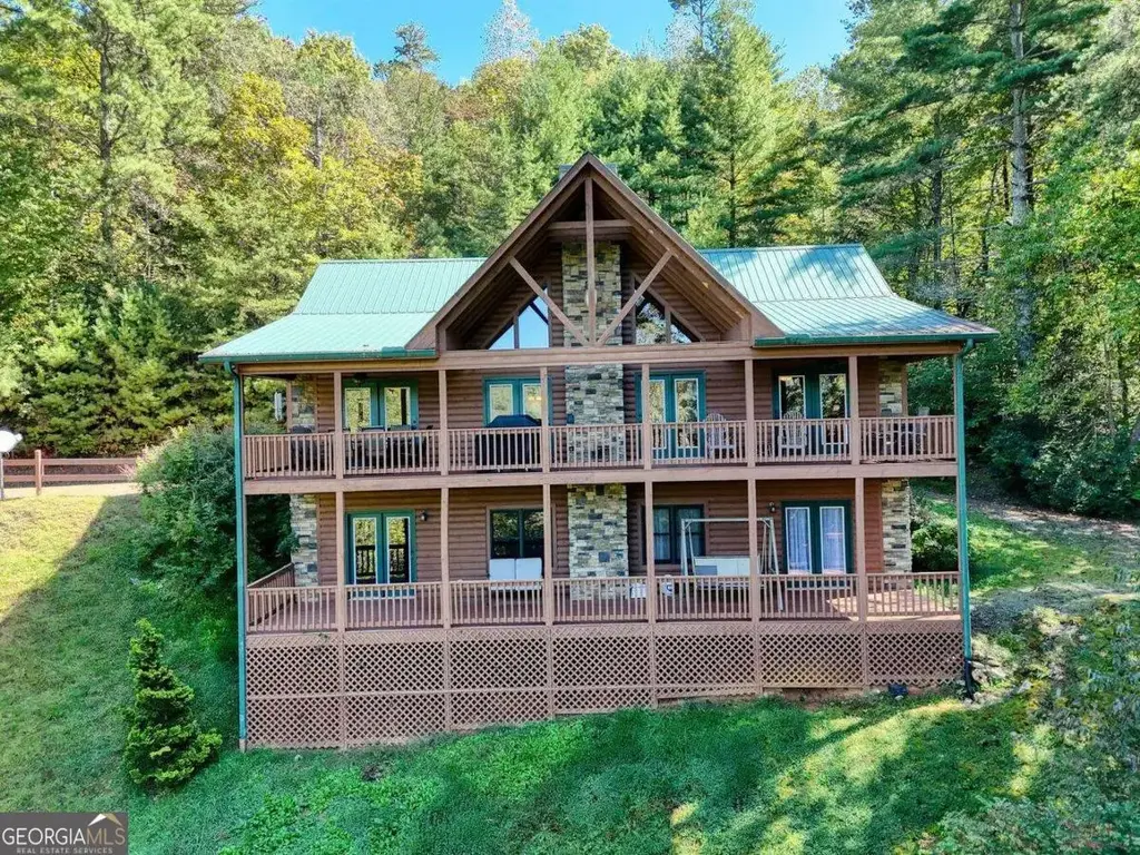5702 Valley View Drive, Hiawassee