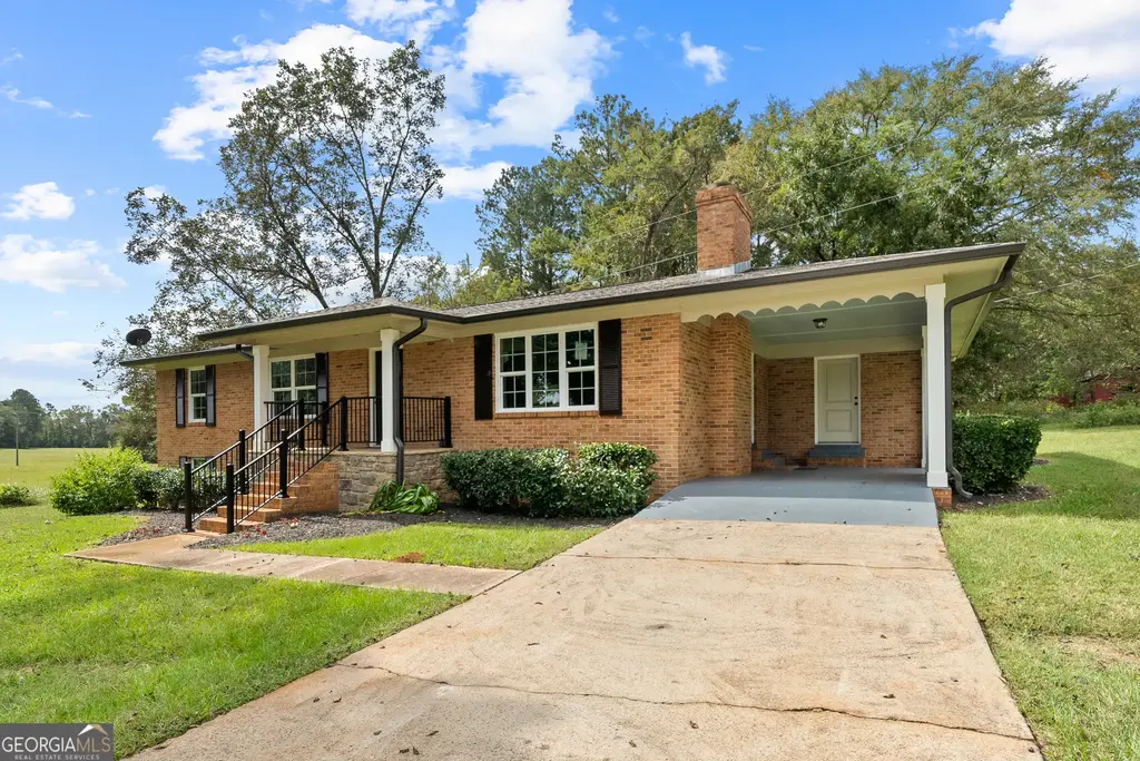 628 Dennis Station Road, Eatonton