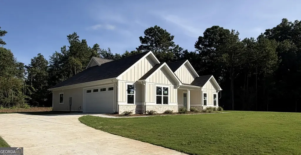 121 Marshall Road Ne, Milledgeville