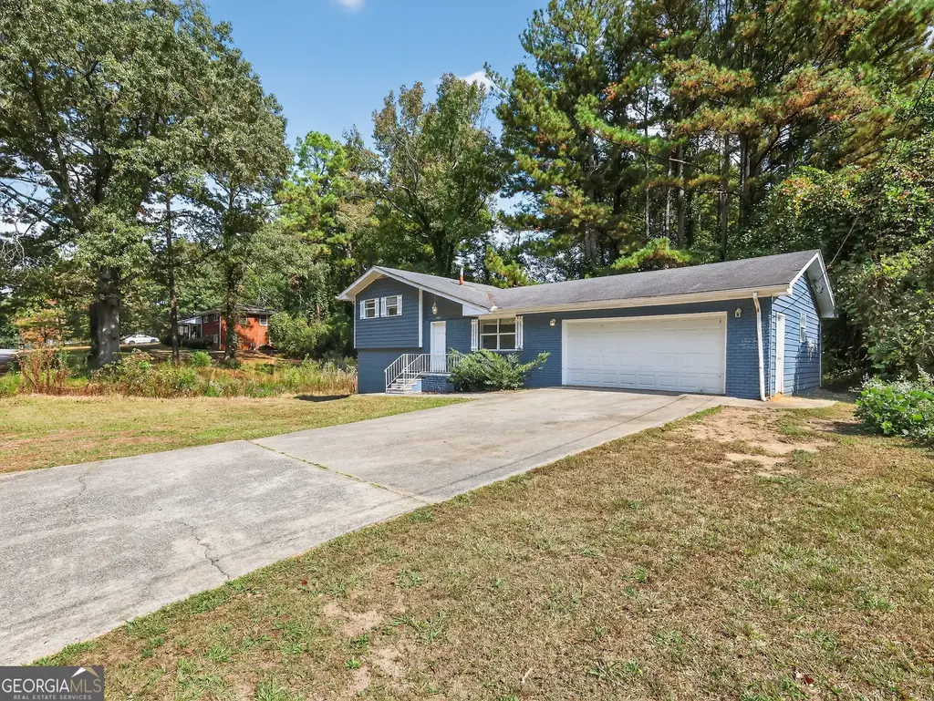 4598 Ashmore Drive, Forest Park