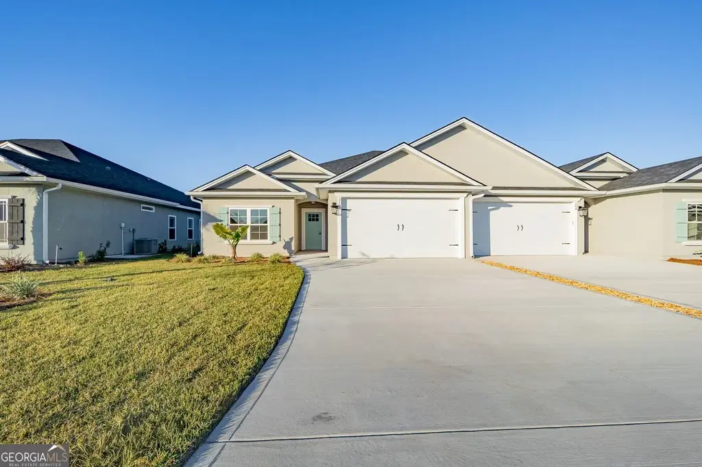 210 The Villas Way, Kingsland