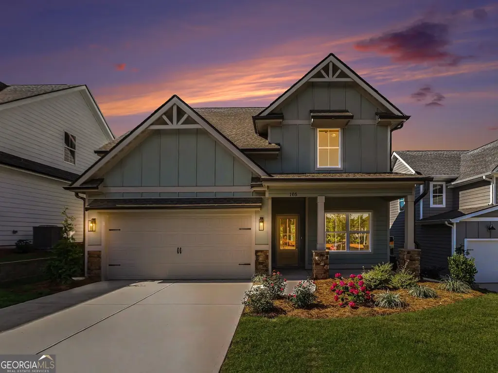 105 Red Oak Court, Carrollton