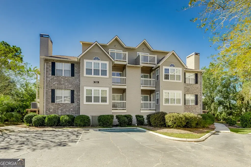 12300 Apache Avenue Apt 704, Savannah