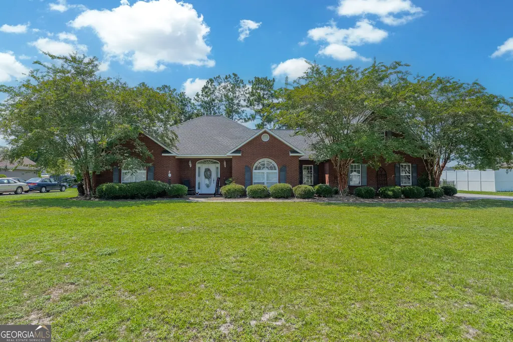 851 Carriage Lane, Waycross