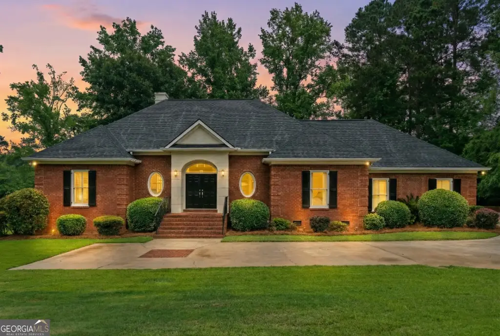 100 S Haven Court, Macon