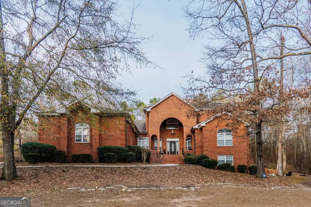 219 Trenton Terrace, Macon