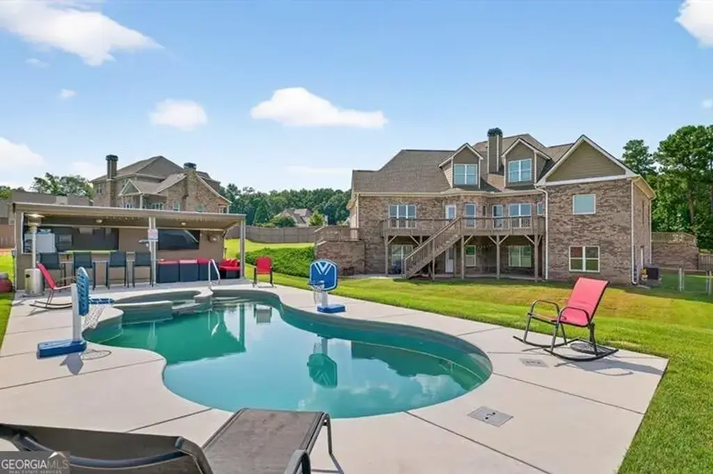 2112 Meadowood Cove, Monroe