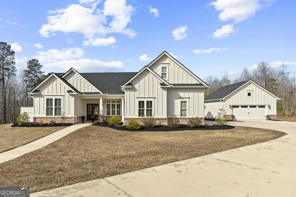 104 Oakline Court, Eatonton