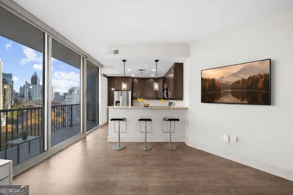 1080 Peachtree Street Ne 1408, Atlanta