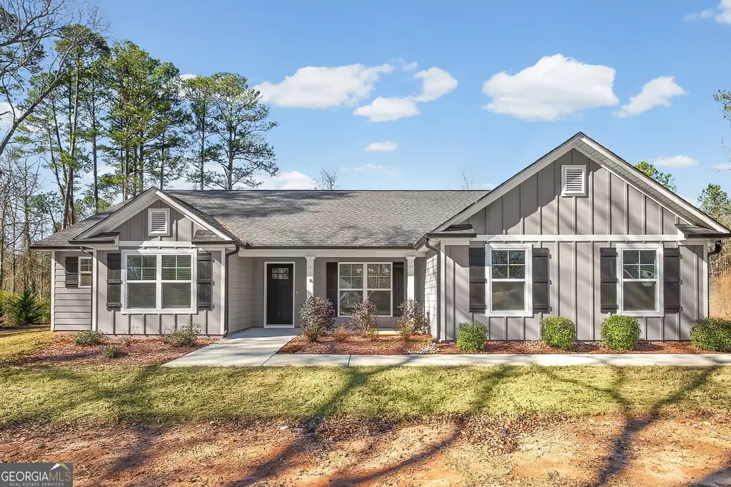 1788 Standing Rock Road, Senoia