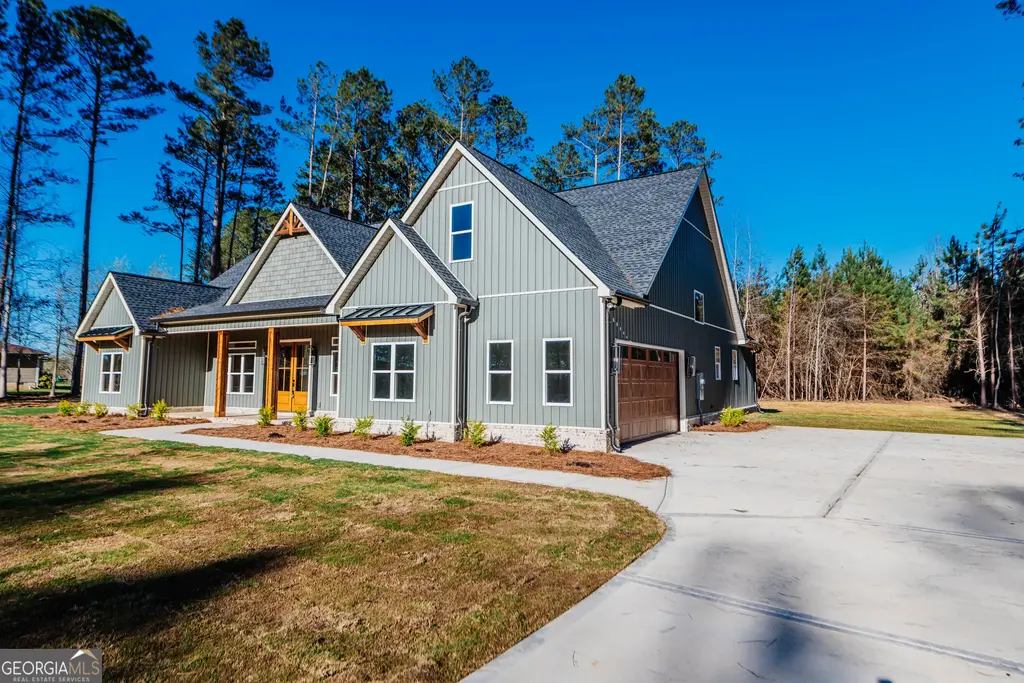 2089 Willow Lake Road, Fort Valley