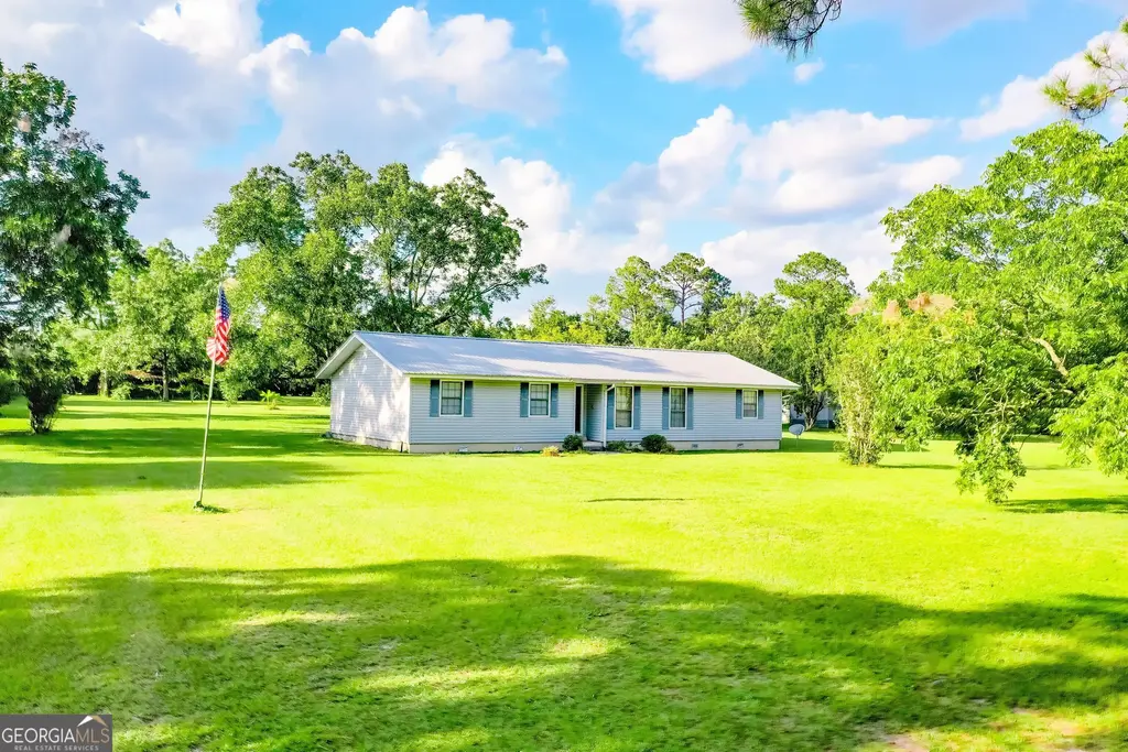 2142 Ben Couch Road, Blackshear