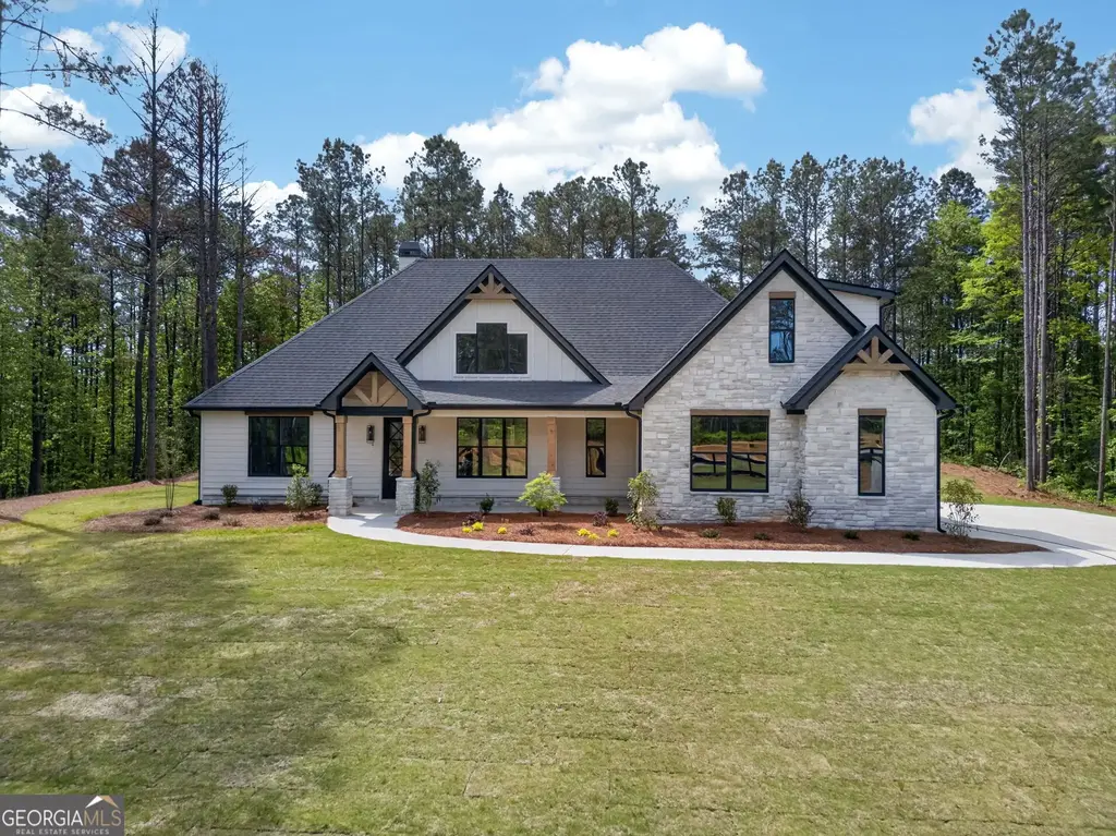 755 Crews Road, Carrollton