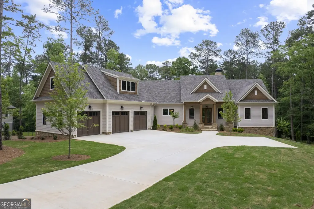 1040 Parrotts Cove Road, Greensboro