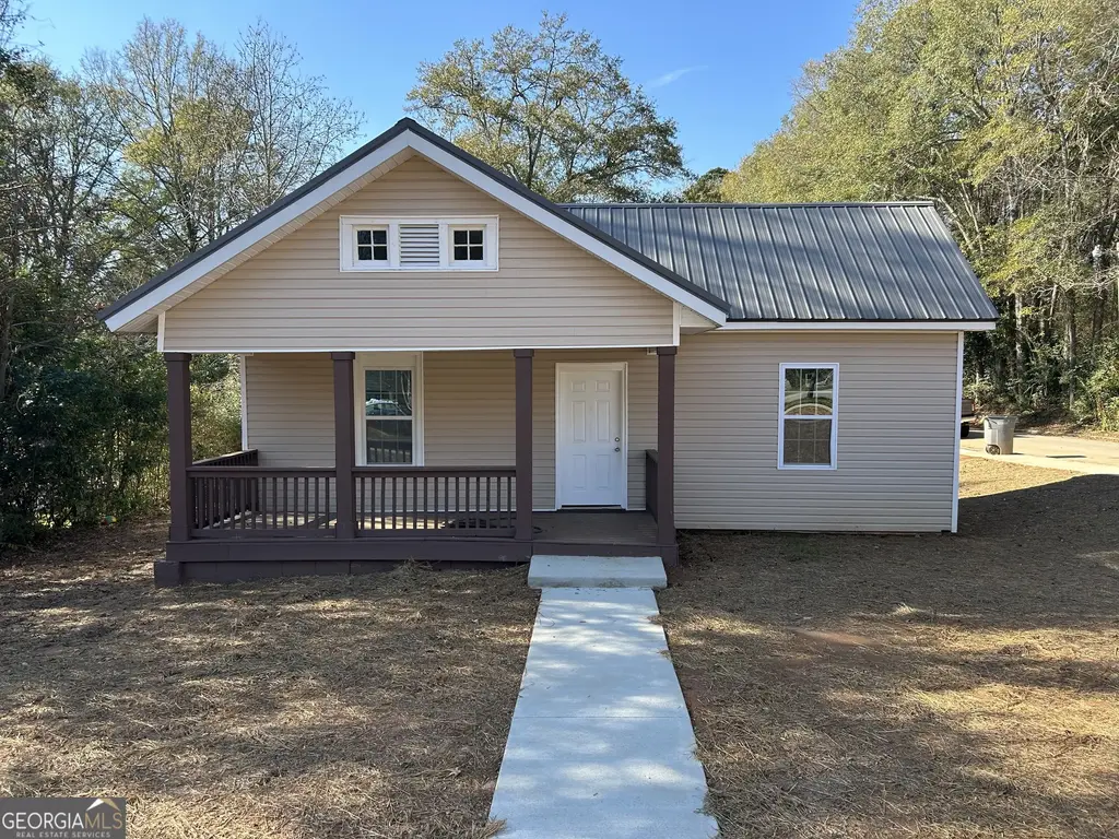 600 Park Avenue, LaGrange