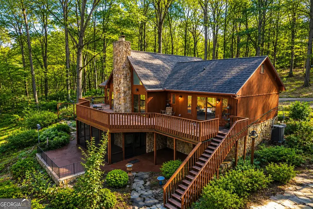 234 Chandlers Ferry Drive, Hartwell