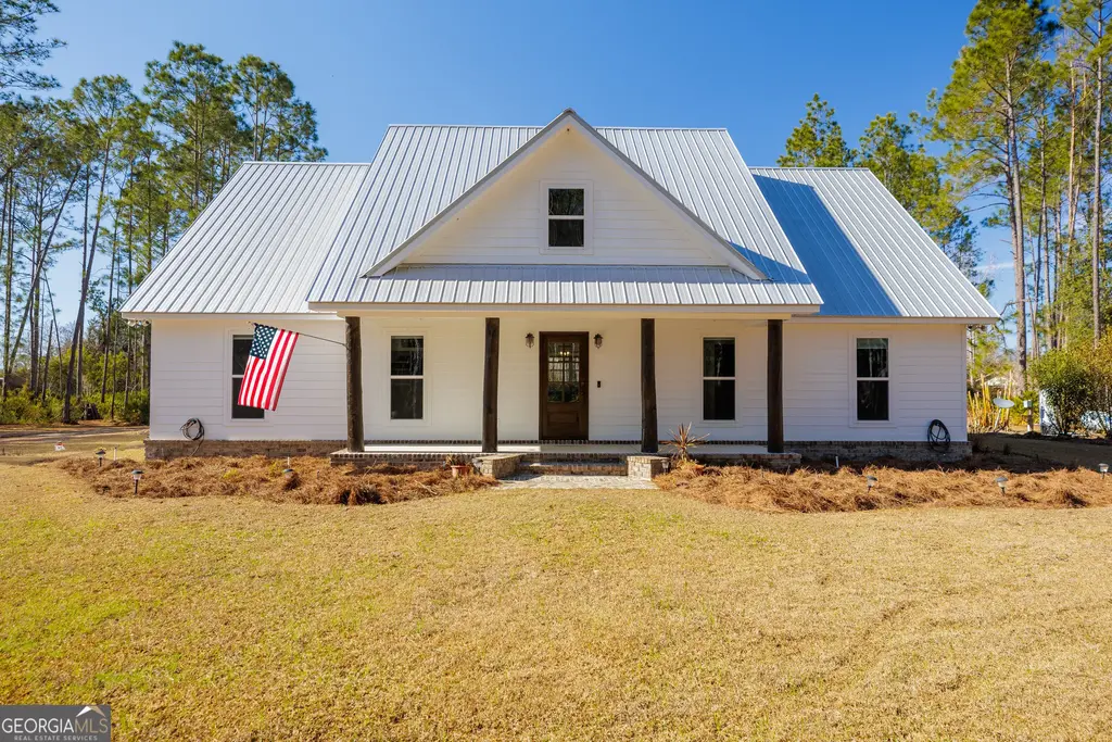 219 Buck Griffis Road, Homerville