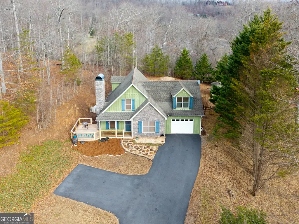 726 Gage Drive, Hiawassee