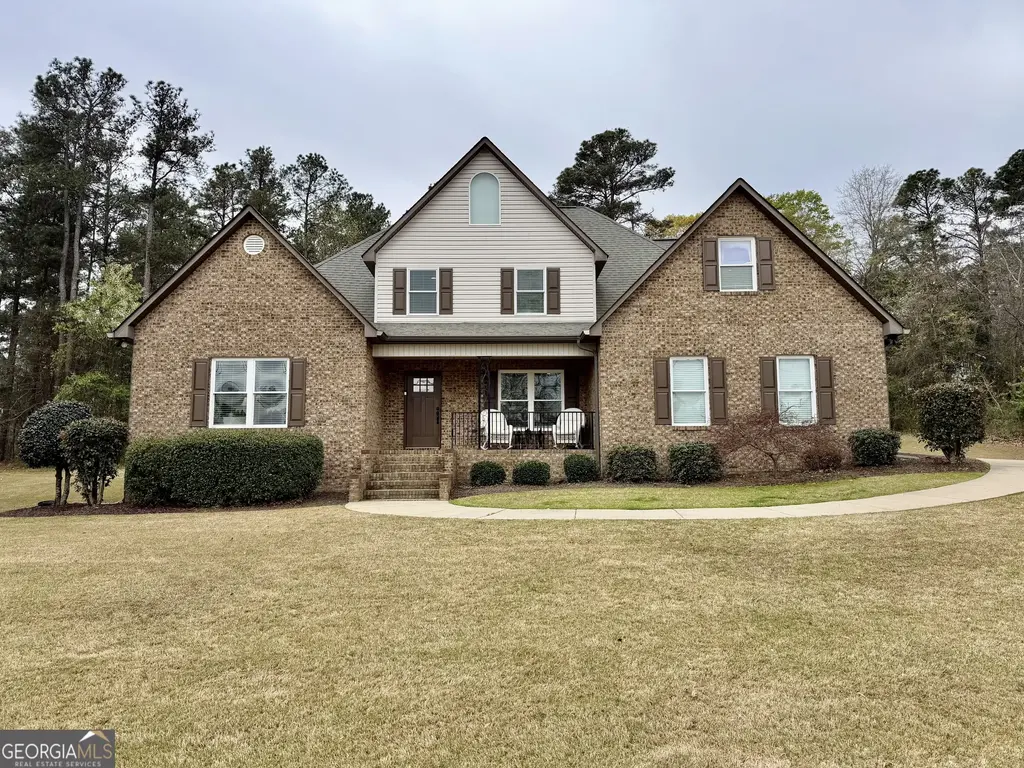 1703 Pine Needle Lane, Elberton