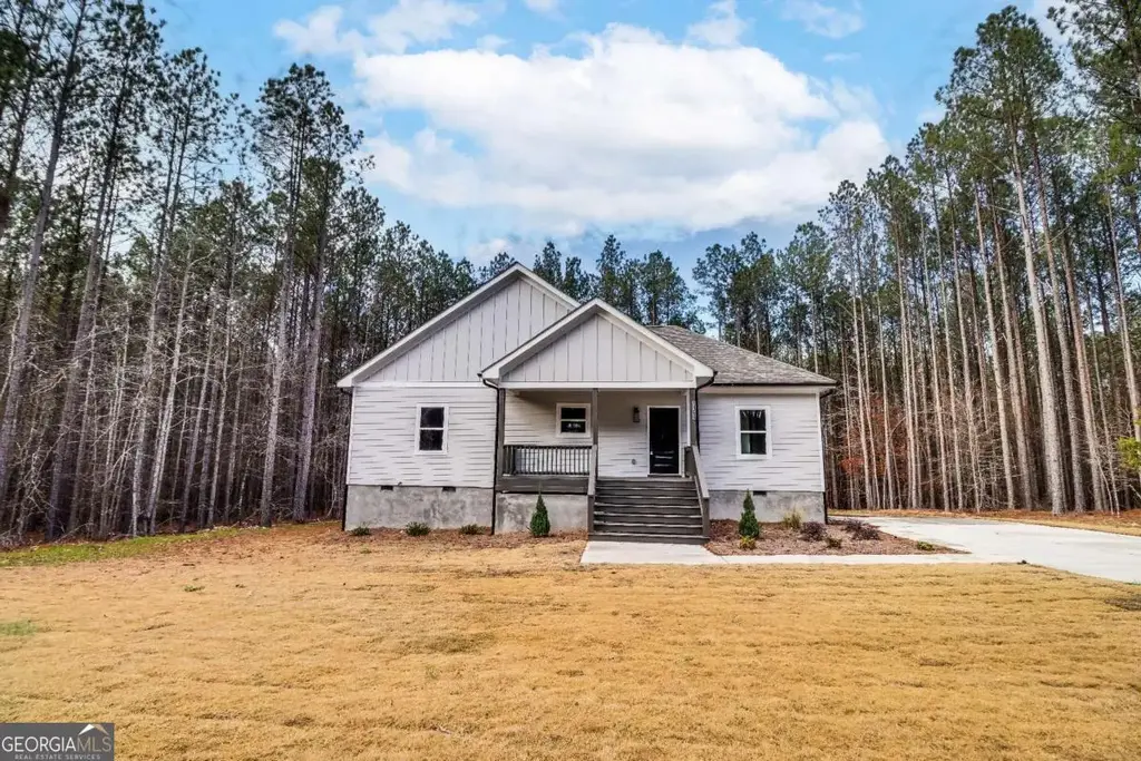1165 Watersedge Cove, Tignall