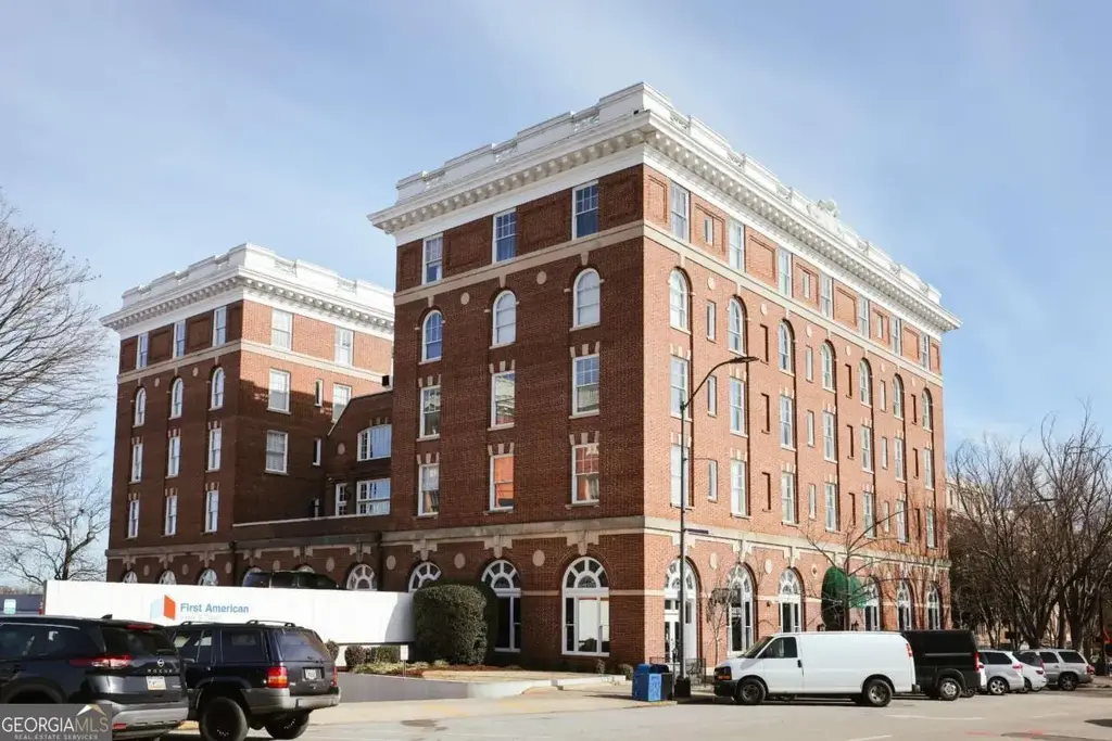 247 Washington Street 302, Athens