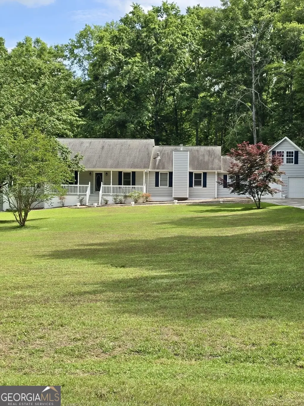 423 Woods Road, Brooks