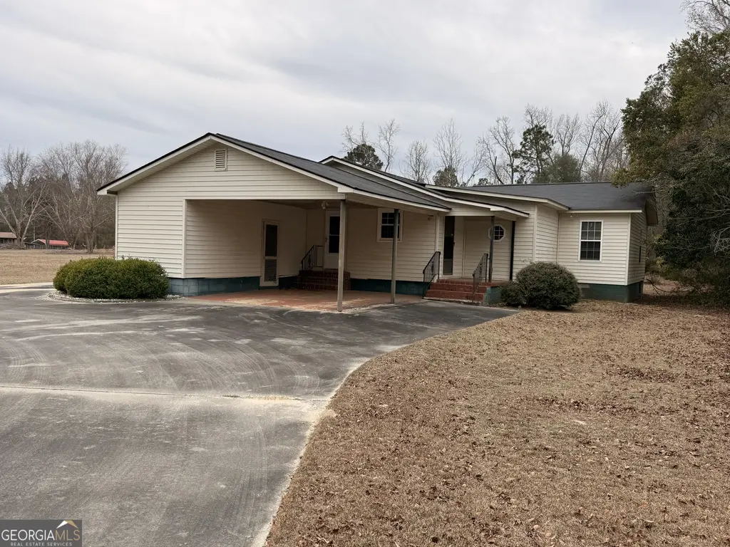 1025 Ralph Mullis Road, Rentz