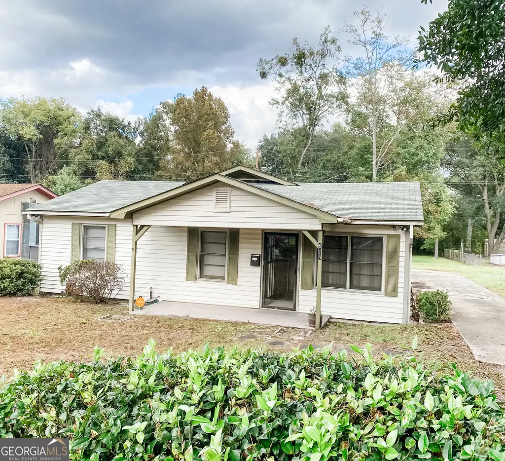 618 Robinson Drive, Jesup