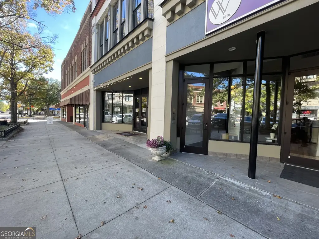 522 Cherry Street 201, Macon