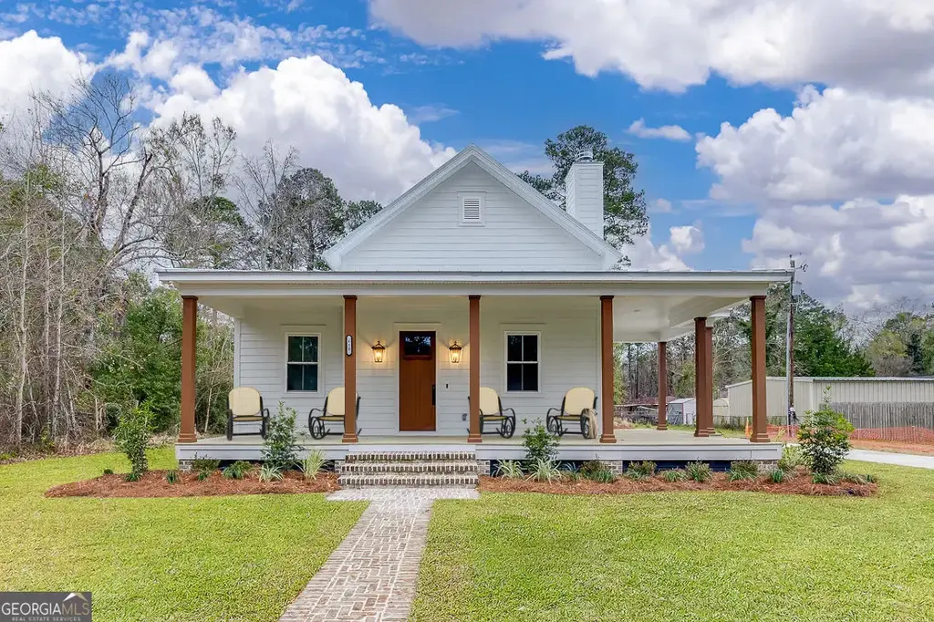 610 N Rogers Street, Pooler