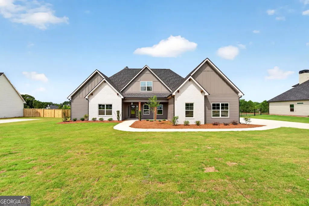 296 Grove Park 17, Senoia