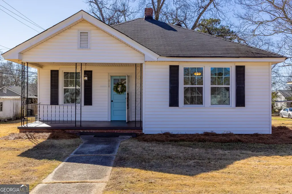 516 W Goodrich Avenue, Thomaston