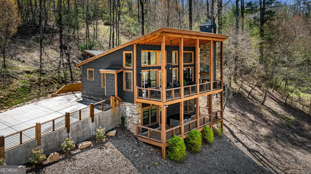 529 Hidden Valley Drive, Morganton