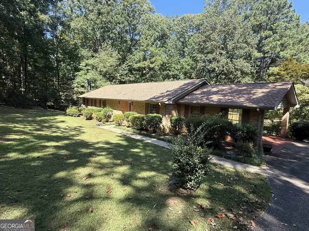 90 Hickory Lane, Lagrange