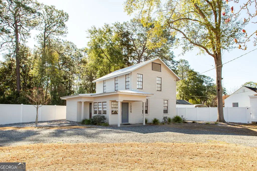 1004 Hill Street, Waycross