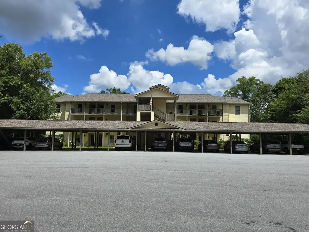 300 Ginger Creek Lane 303, Clayton