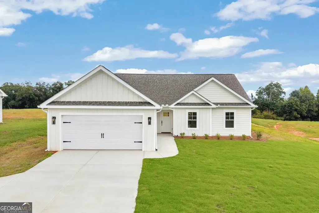 653 Racetrack Road, Toccoa