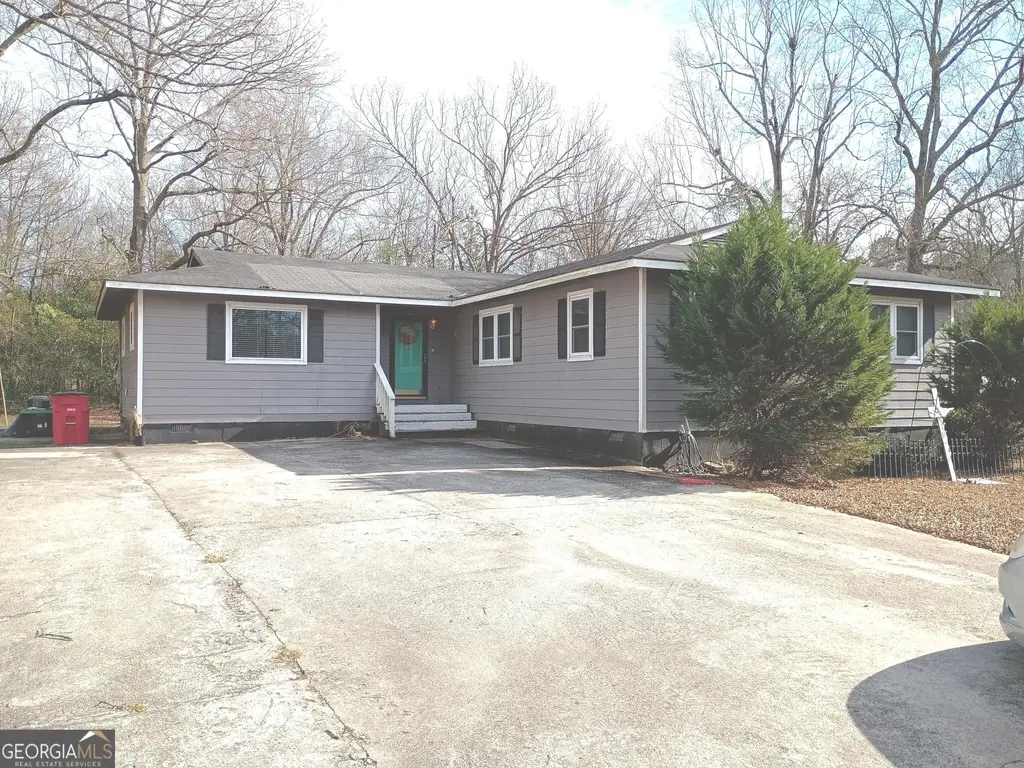 518 Cooley Drive, Sandersville