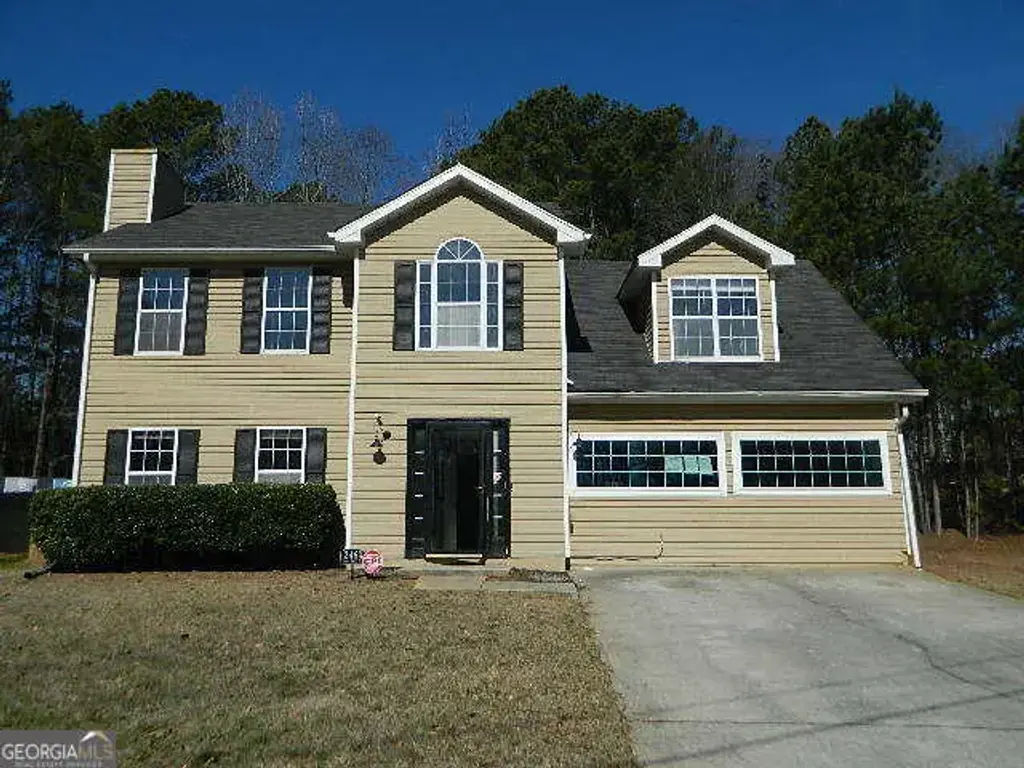 2469 Briar Knoll Road, Lithonia