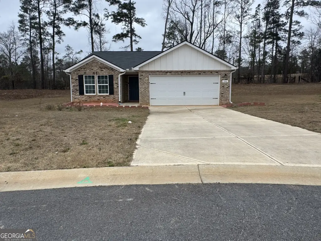 506 Pine Meadows Court, Macon