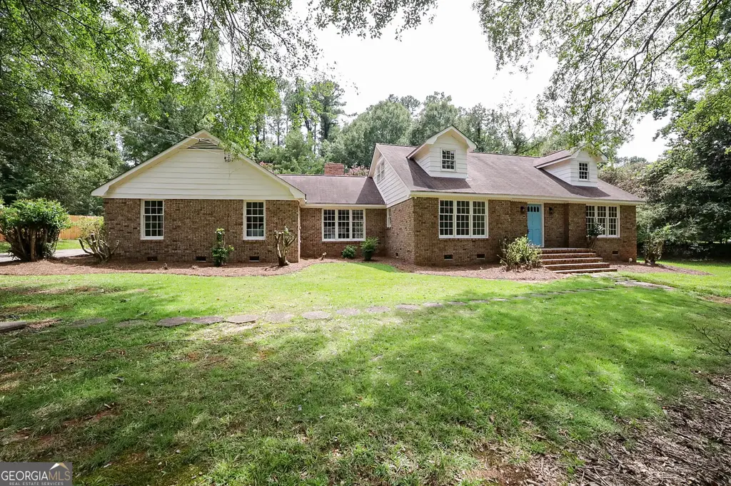 215 Lenox Road, Athens