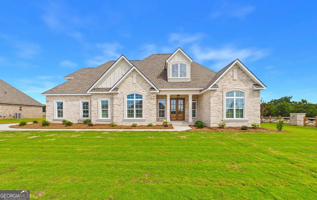 100 Pridgen Pass, Perry