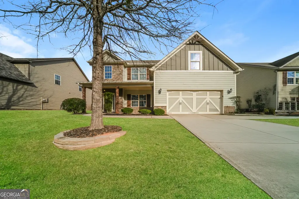 324 Cliffhaven Circle, Newnan